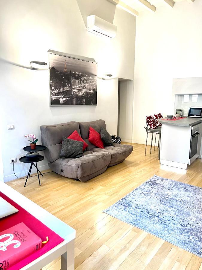 Apartmán * Esclusivo & Moderno Roma Centro Campo De Fiori * Exteriér fotografie